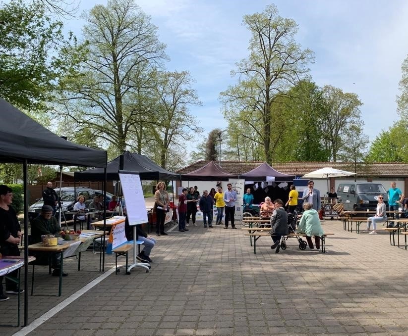 5. Mai 2023 Aktionen rund um den Protesttag vor dem Wandlitzer Strandbad